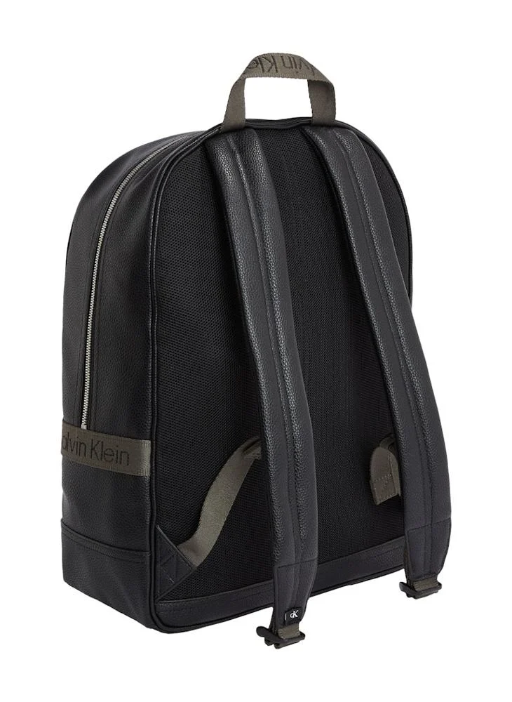 كالفن كلاين جينز Cargo Round Backpack