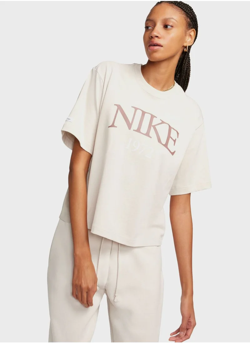 Nike Nsw Classics Boxy T-Shirt