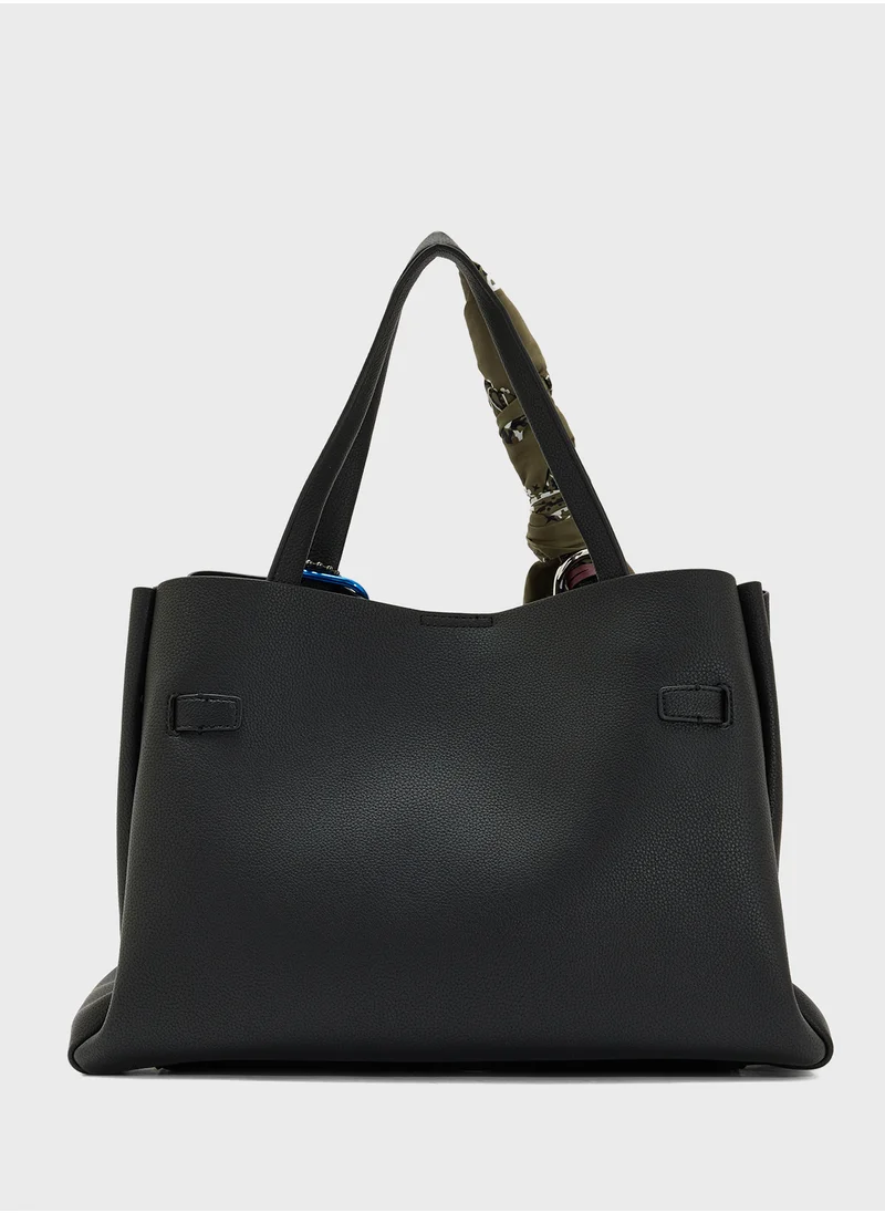 دكني Logo Bryar Satchels