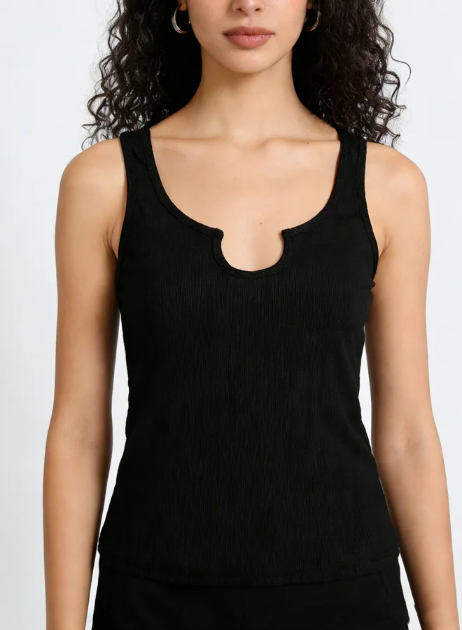 Take Two Black Solid Notch Neck Tank Top