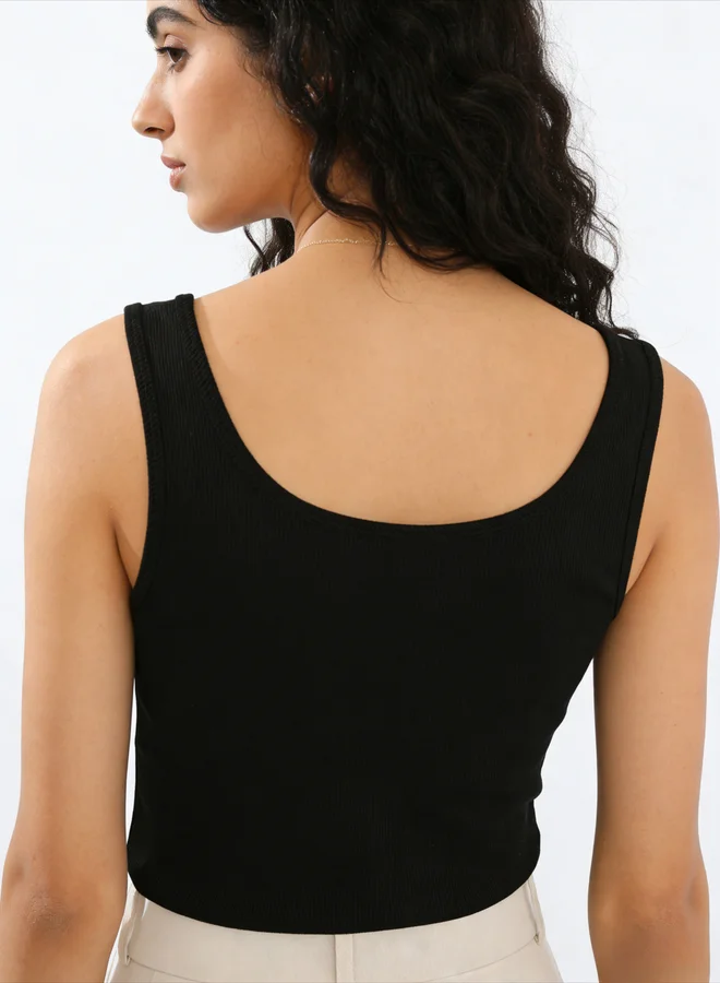Take Two Black Solid Notch Neck Tank Top