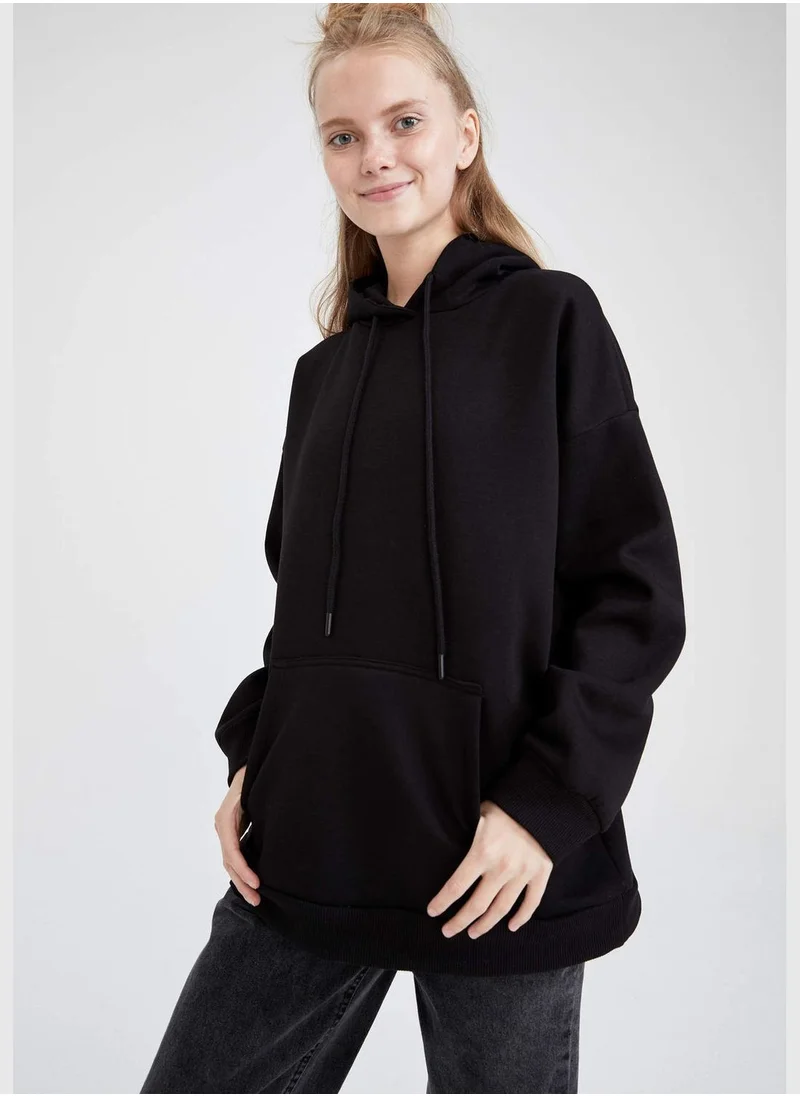 ديفاكتو Regular Fit Long Sleeve Hoodie