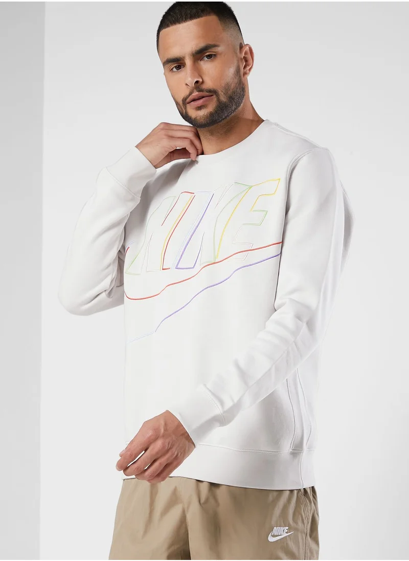 Nike Club Sweatshirt