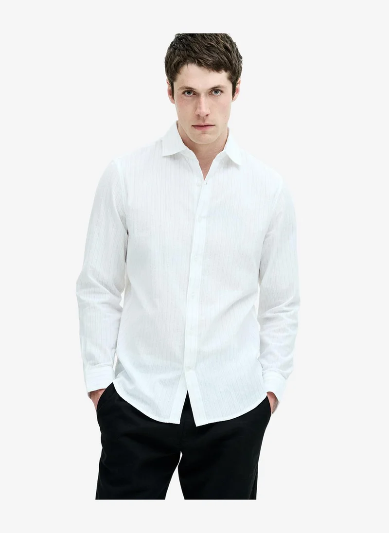 French Connection Men's White Ls Seersucker Pinstripe Shirt