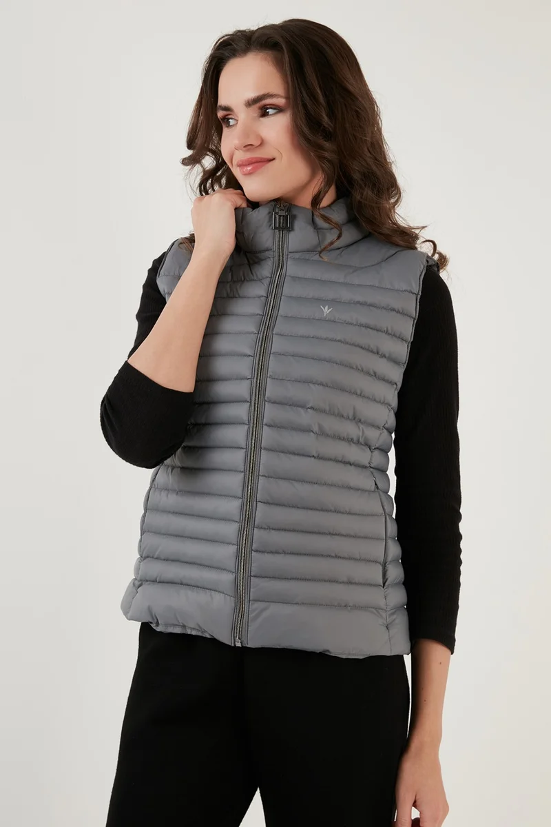 ليلا Slim Fit High Collar Pocket Puffer Vest Women's Vest 497TAMARA