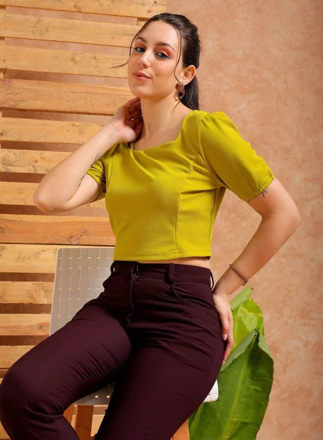 مرفوعة Women Regular Fit Solid Square Neck Short Sleeve Crop Top