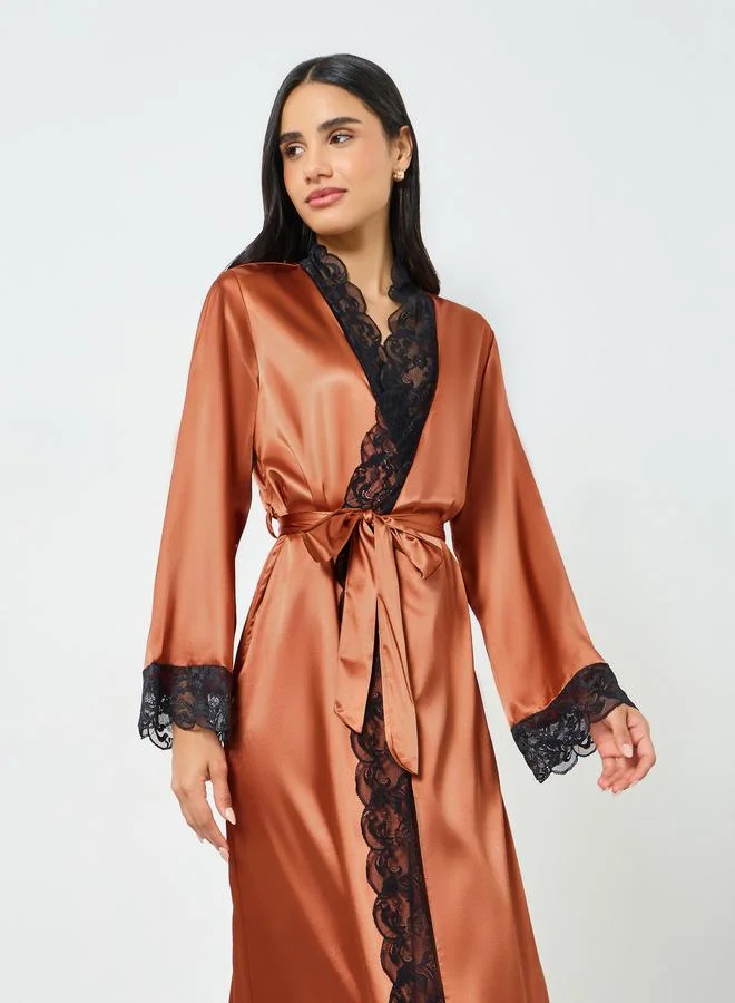 تايك تو روب بأكمام طويلة وتفاصيل دانتيل