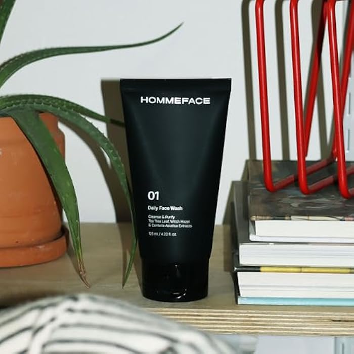 HommeFace Men’s Daily Face Wash - Gentle Facial Cleanser for Deep Cleansing & Purifying - Korean Skincare Technology with Collagen, Witch Hazel & Cica Extracts, 4.22 fl oz - Image 2