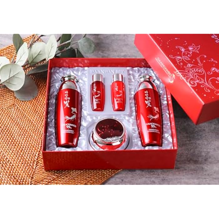 Jigott - DAANDAN Bit Premium Red Ginseng Set, Skin 5.07 FL OZ, Emulsion 5.07 FL OZ, Cream 1.69 FL OZ, Skin Sample 1.01 FL Oz, Emulsion Sample 1.01 FL OZ - Image 1