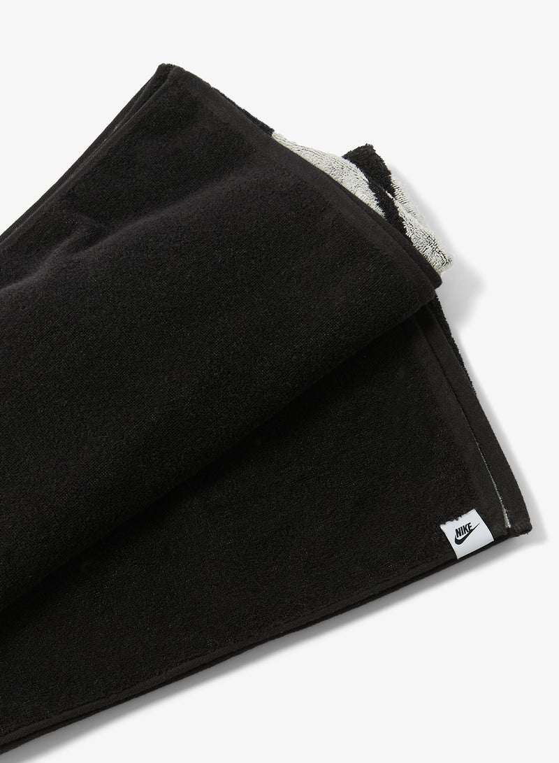 Nike Club Pool Towel - Image 2