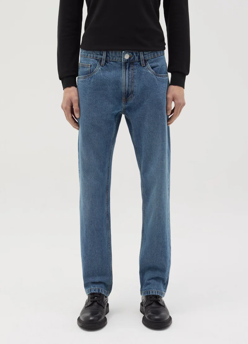 او في اس Medium Blue
