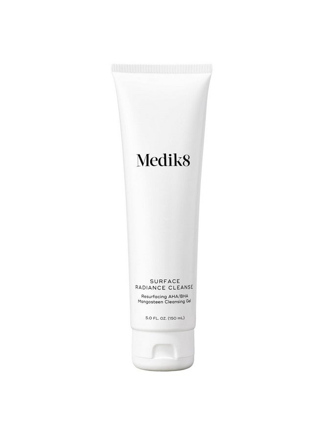 ميديك8 غسول الوجه اليومي Medik8 Surface Radiance Cleanse - AHA وBHA - غسول رغوي لطيف ومقشر للوجه - منظف للوجه مضاد للشيخوخة - 5.0 أونصة - Image 1