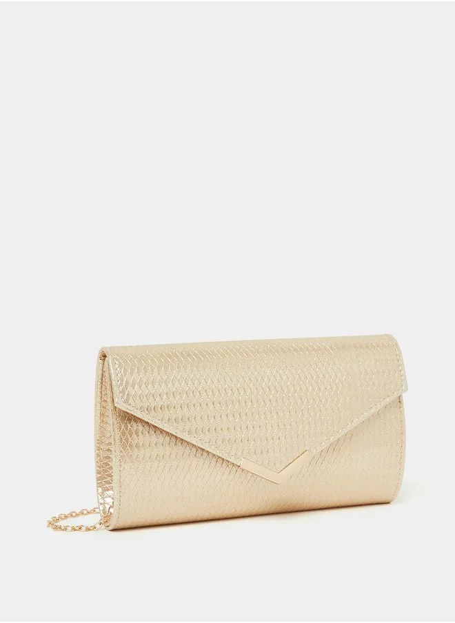 ستايلي Textured Crossbody Clutch Bag with Chain Strap