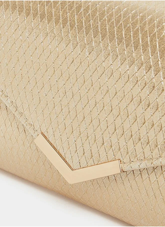 ستايلي Textured Crossbody Clutch Bag with Chain Strap