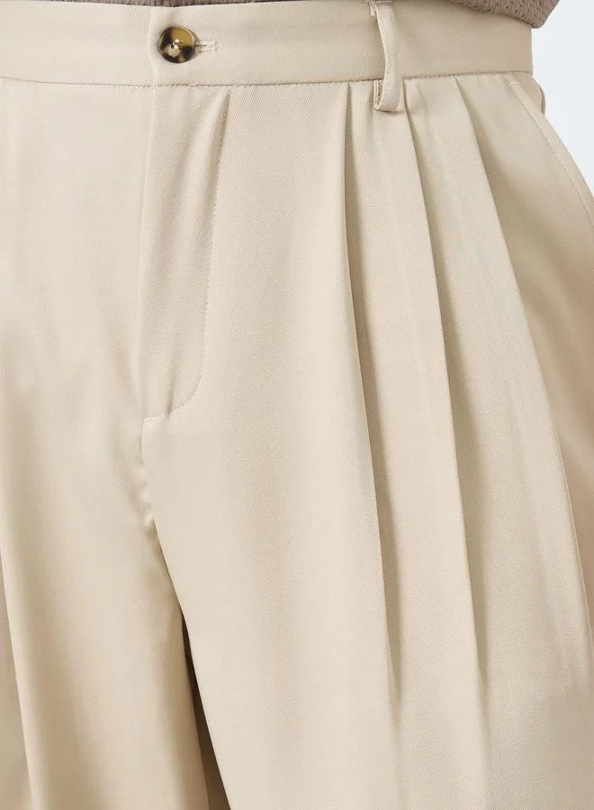 Styli Styli Men Cream Relaxed Fit Pleated Trousers
