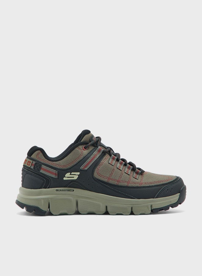 SKECHERS قمم في - Image 1