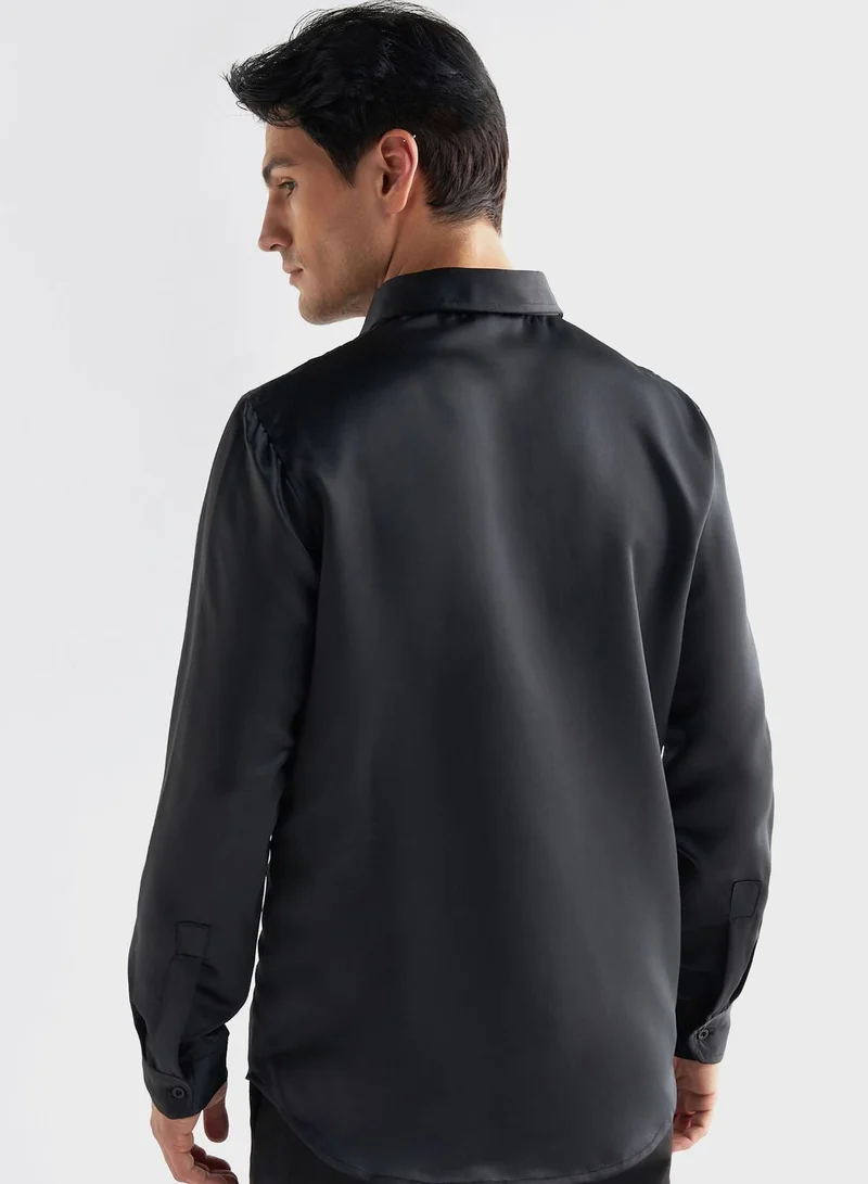 فاف قميص بقصة عادية مطرز