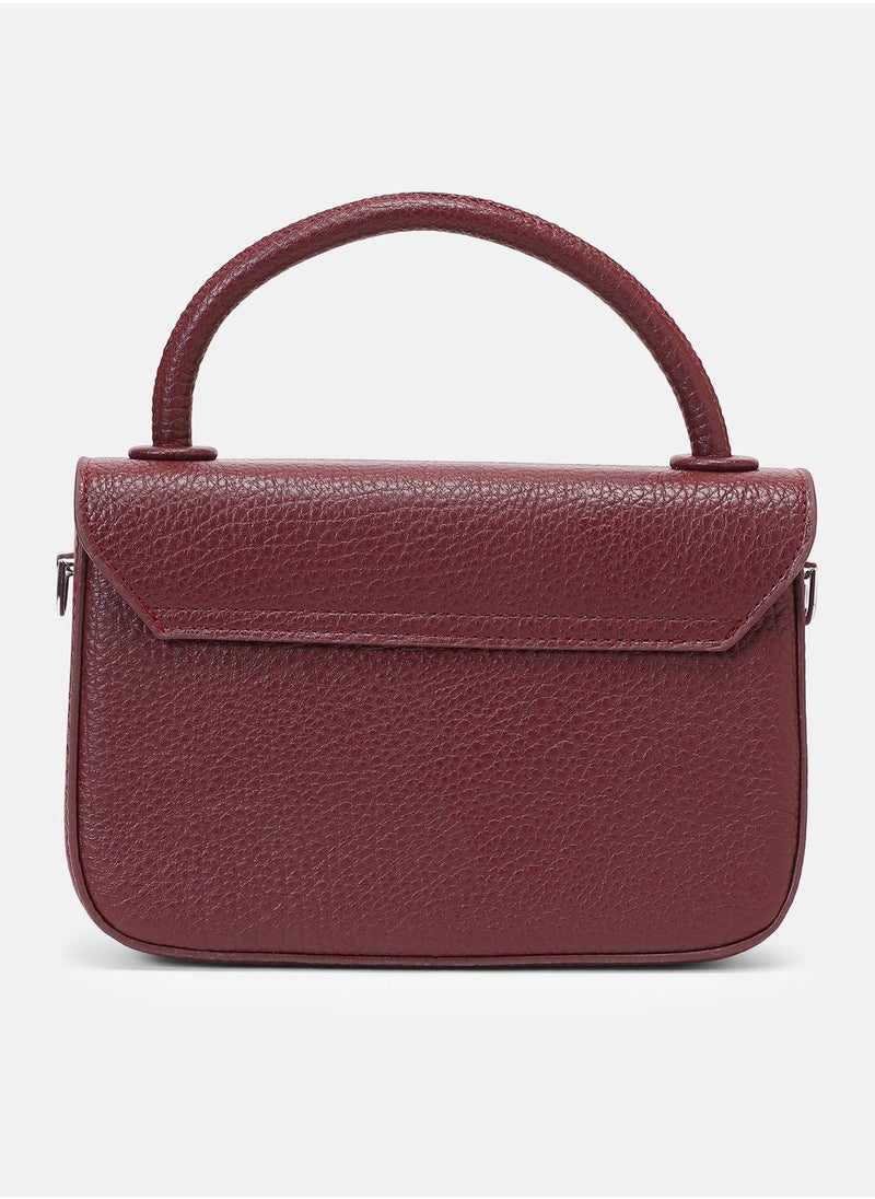 Haute Sauce Solid Magnet Lock Regular Vegan Leather Hand Bag For Women  - Image 4