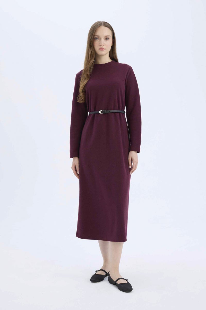 DeFacto Woman Regular Fit Crew Neck Belted Selanik Fabric Maxi Dress - Image 1