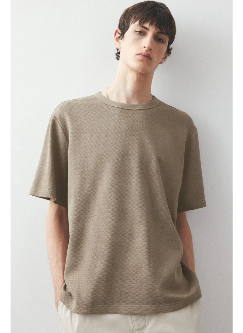 H&M Regular Fit Waffled T-shirt