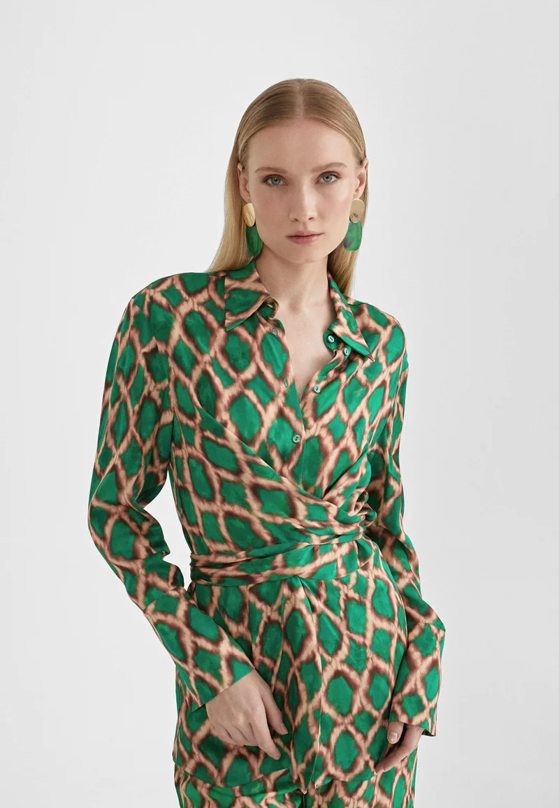 Lola Casademunt Printed shirt with tie