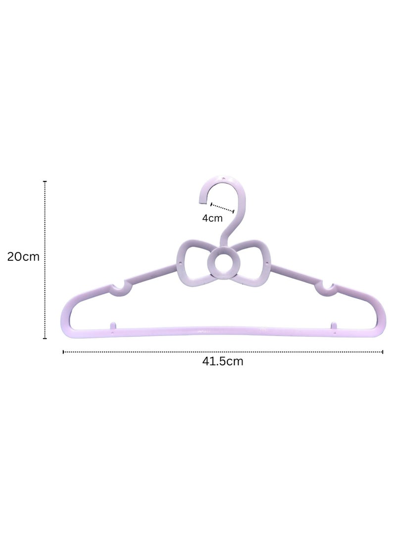 أورتوك 12 قطعة من الشماعات البلاستيكية شديدة التحمل، شماعات ملابس مع خطافات غير قابلة للانزلاق، شماعات منزلية موفرة للمساحة لتنظيم الخزانة، القمصان، السراويل، المعاطف، التنورة، الفستان، شماعات ملابس خزانة الملابس 41.5 سم - Image 2