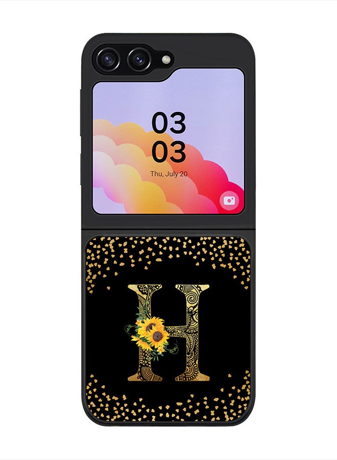 Stylizedd غطاء أسود متين لهاتف سامسونج جالاكسي Z Flip5، غلاف ناعم رفيع - حرف مخصص بنمط زهري ماندالا - ح (أسود) - Image 1