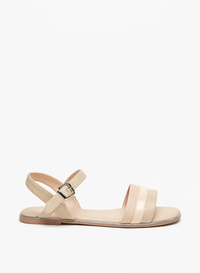 سيليست Womens Textured Sandals With Buckle Closure