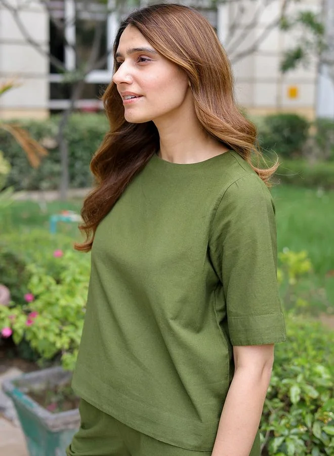 فيميلا تيشرت سادة بياقة دائرية وأكمام قصيرة - أخضر زيتوني