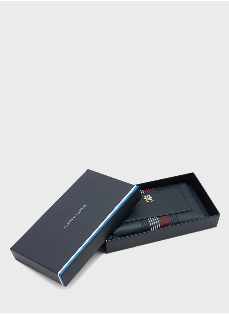 TOMMY HILFIGER Long Zip Around Wallets