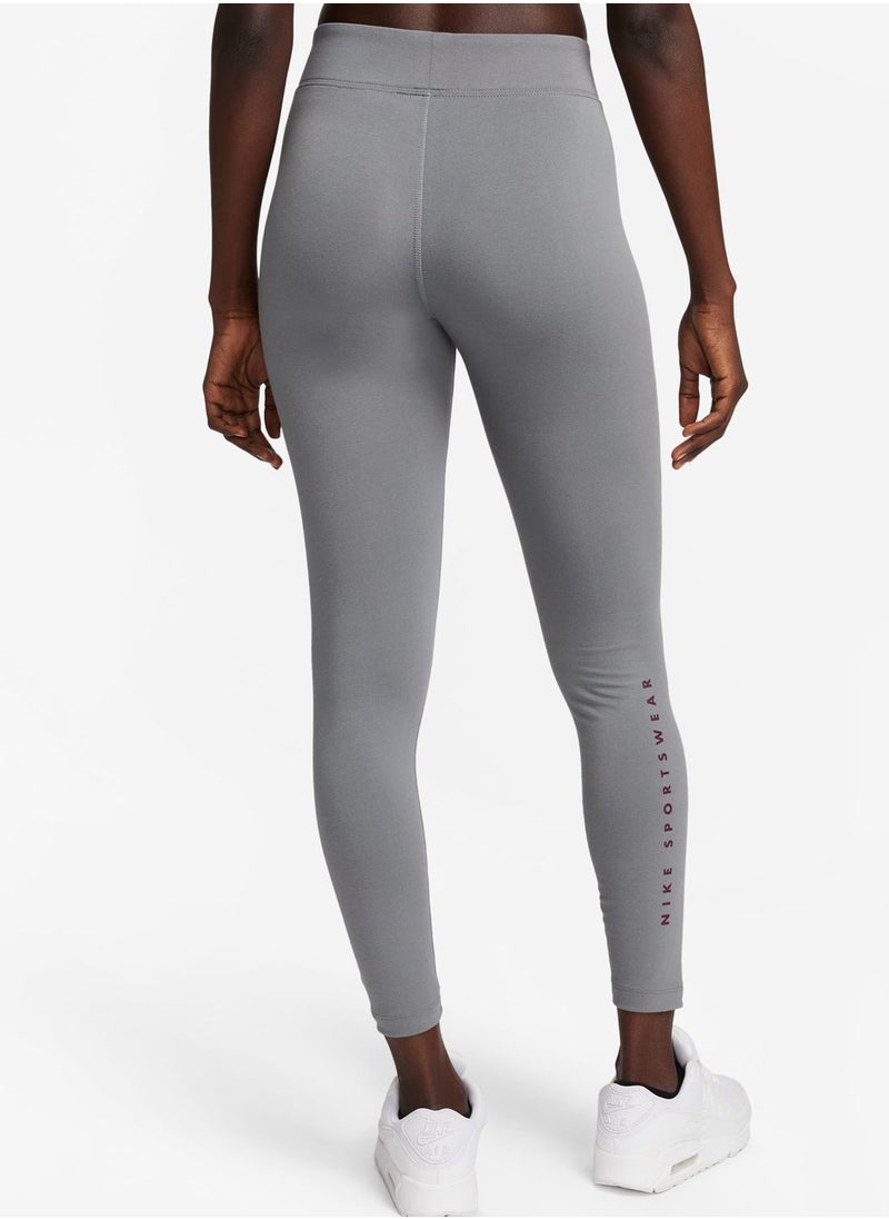 Nike - Essential Leggings - Image 1