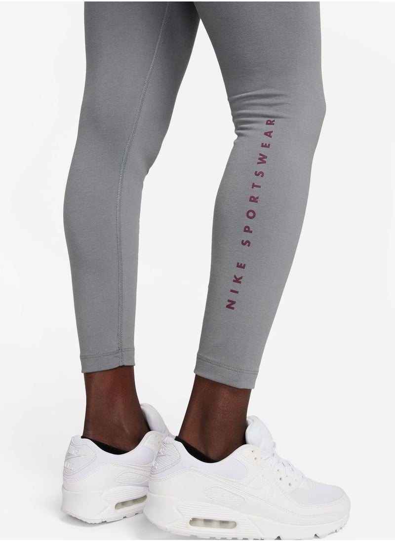 Nike - Essential Leggings - Image 1