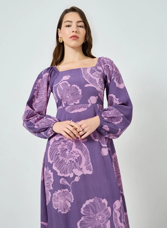 ستايلي فستان طويل بياقة مربعة ونقشة زهور