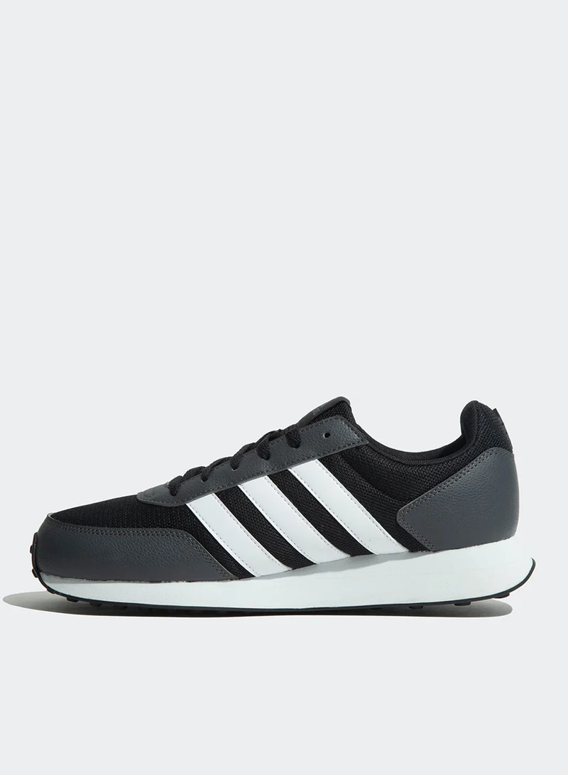 adidas أحذية جري