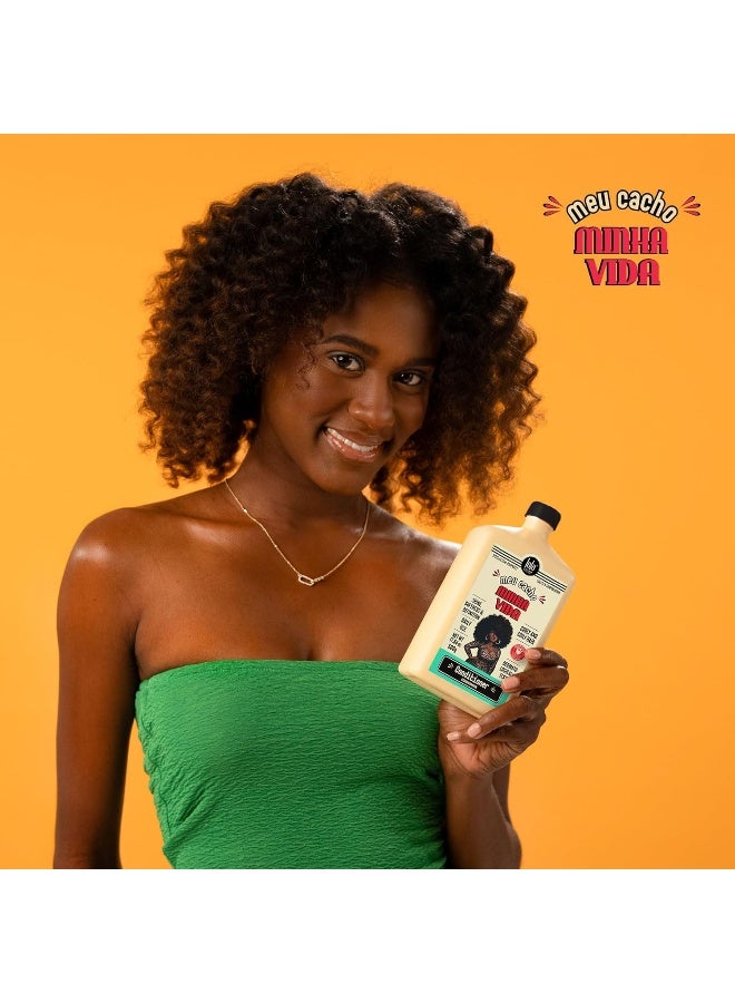 Lola from Rio Hydrating Conditioner For Curly Hair With Coconut & Shea Butter - Deeply Conditions, Detangles & Controls Frizz, Leaving Curls Soft & Manageable (250 Ml) - Image 4