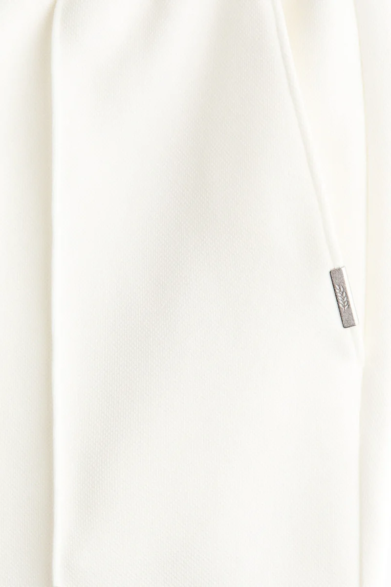 اتش اند ام بنطلون رياضي أنيق بقصّة عادية