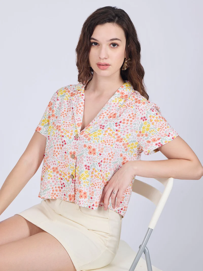 OUTZIDR White Notch Collar Cropped Shirt