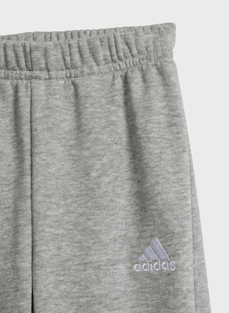 adidas بدلة رياضية مزينة بشعار الماركة للأطفال الرضع