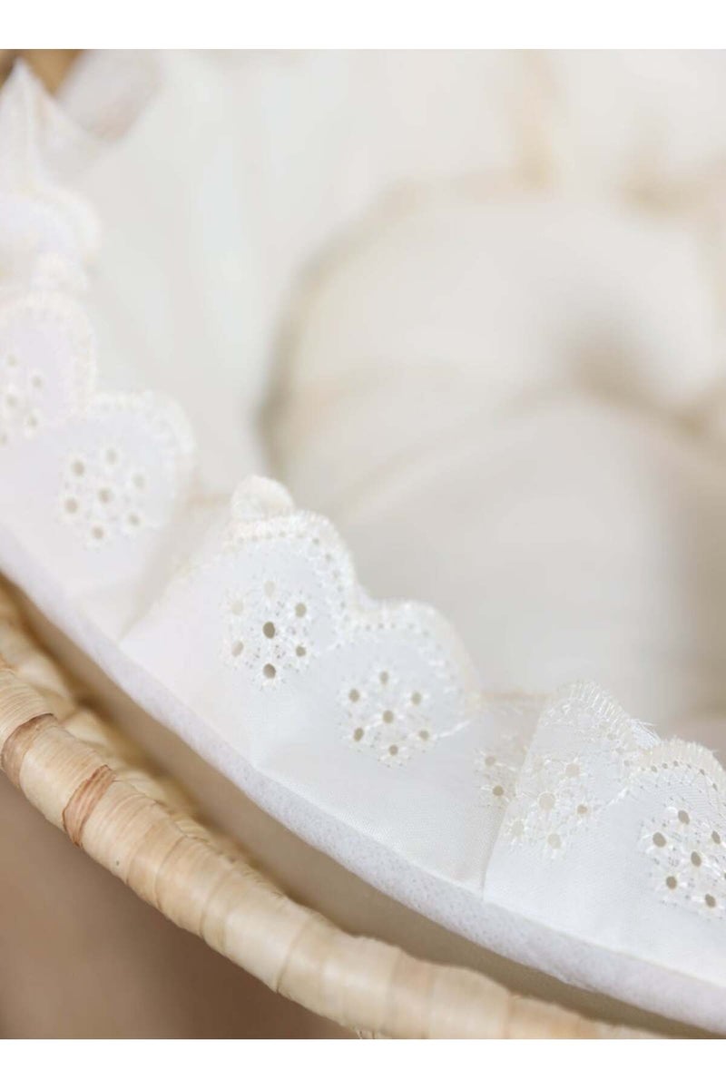 Baby crib Moses basket for babies with mosquito net with wooden rocking stand - Image 5