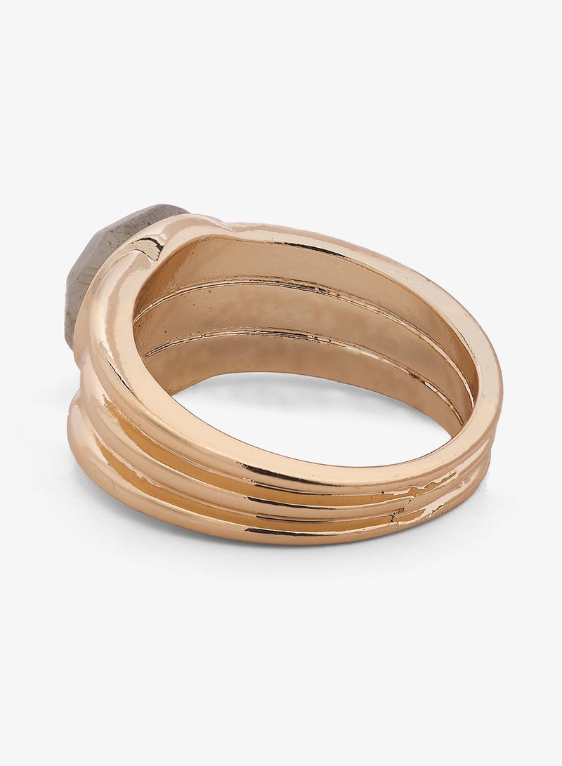 ايلا ليمتد اديشن خاتم ذهبي مزين بالجواهر الكبيرة - Image 4