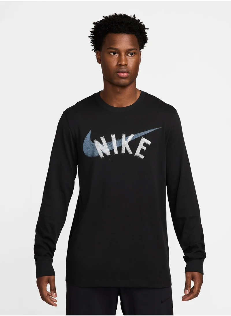 Nike Dri-Fit Swoosh T-Shirt