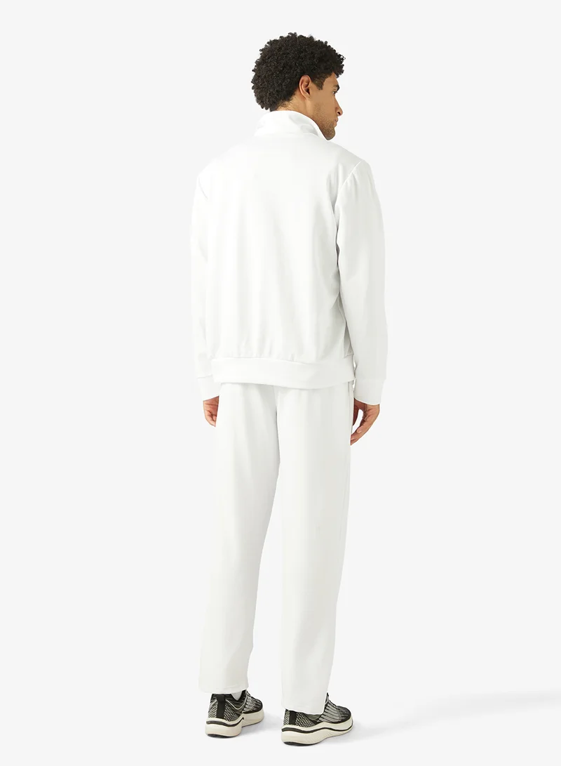 فورورد بدلات رياضية بشعار