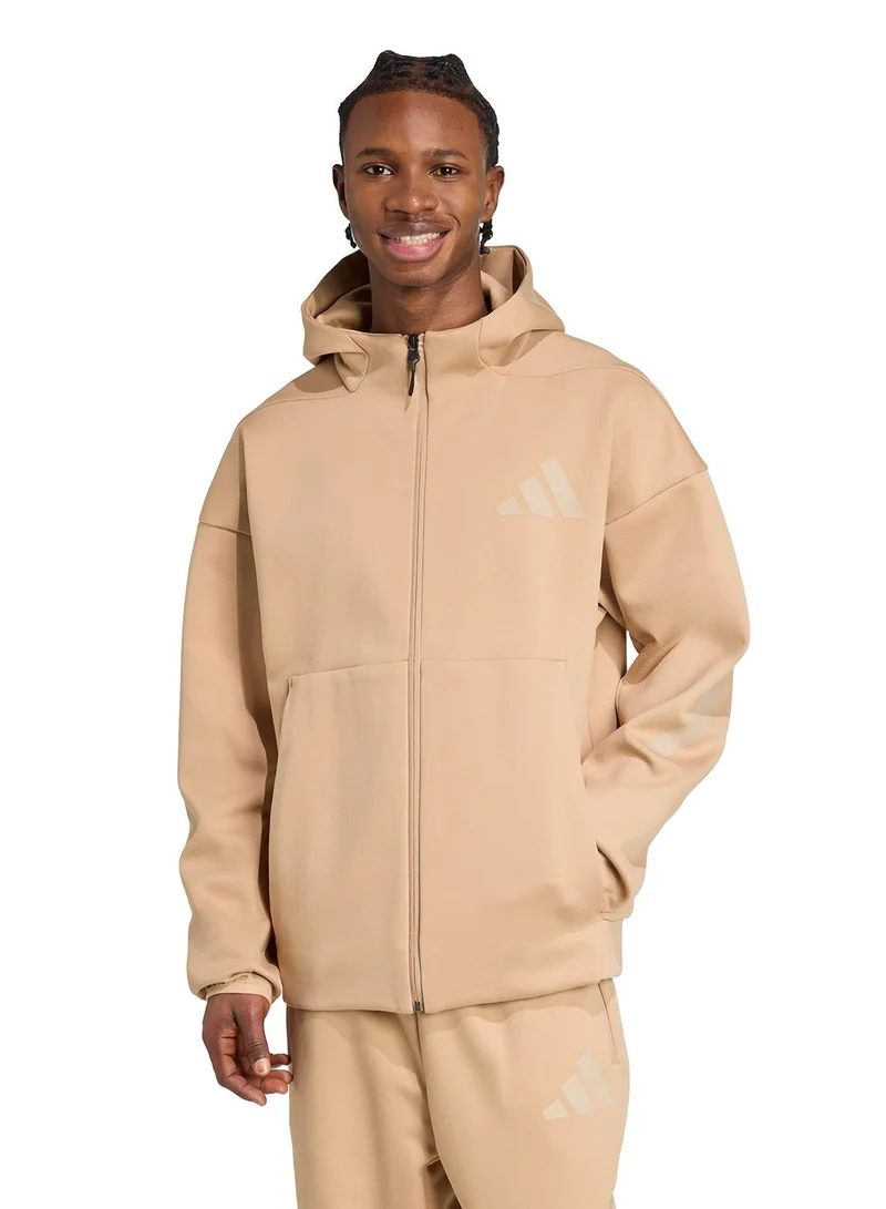 اديداس جاكيت رياضي بغطاء رأس بني للرجال