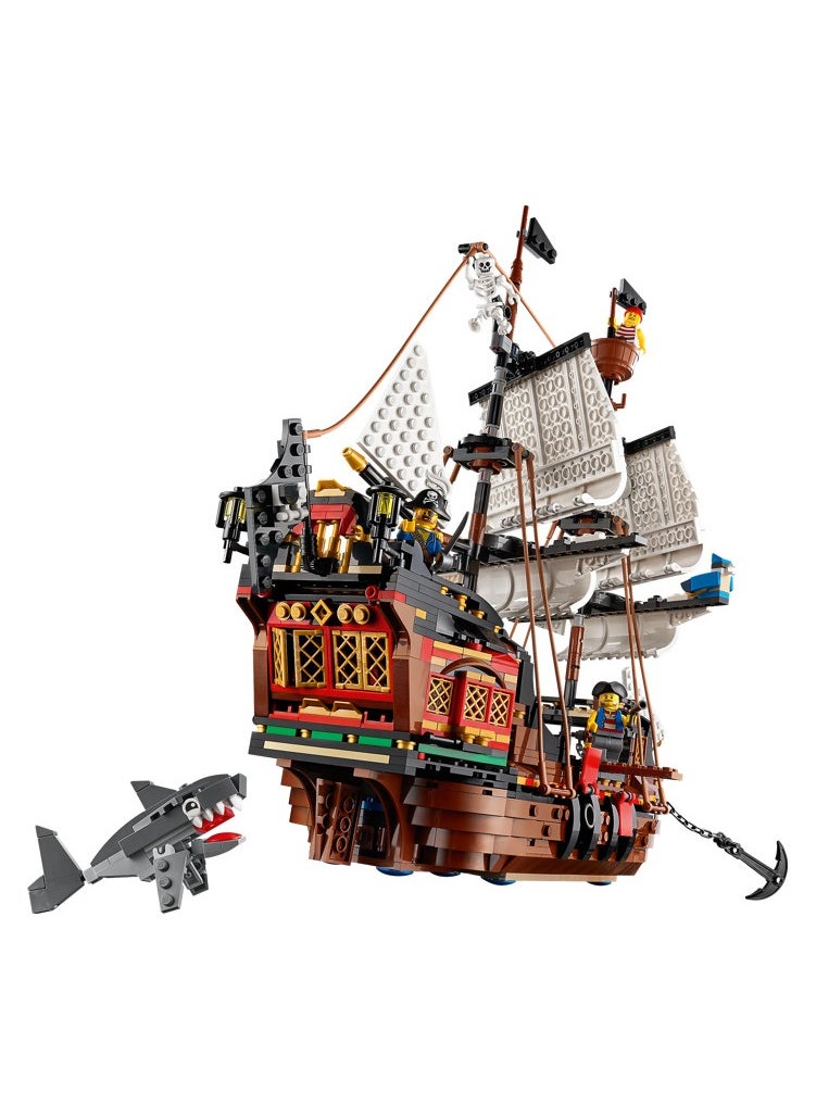 LEGO - LEGO Pirate Ship Set 31109 - Image 1