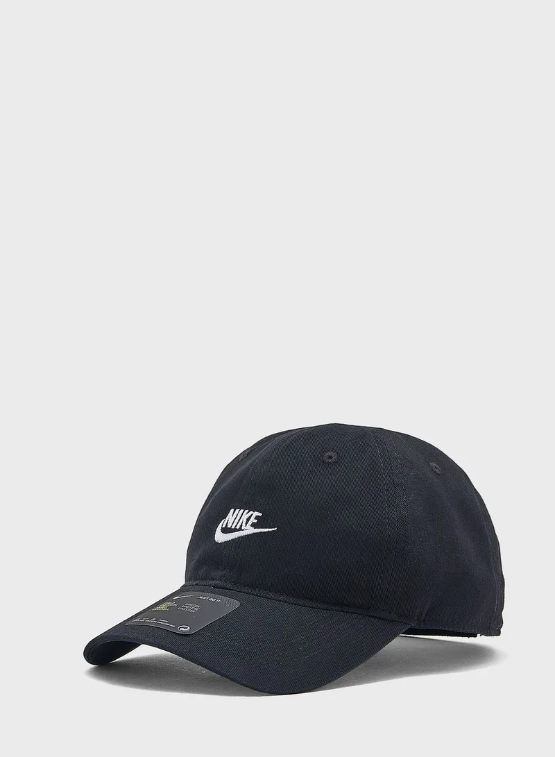 Nike Futura Curve Brim Cap