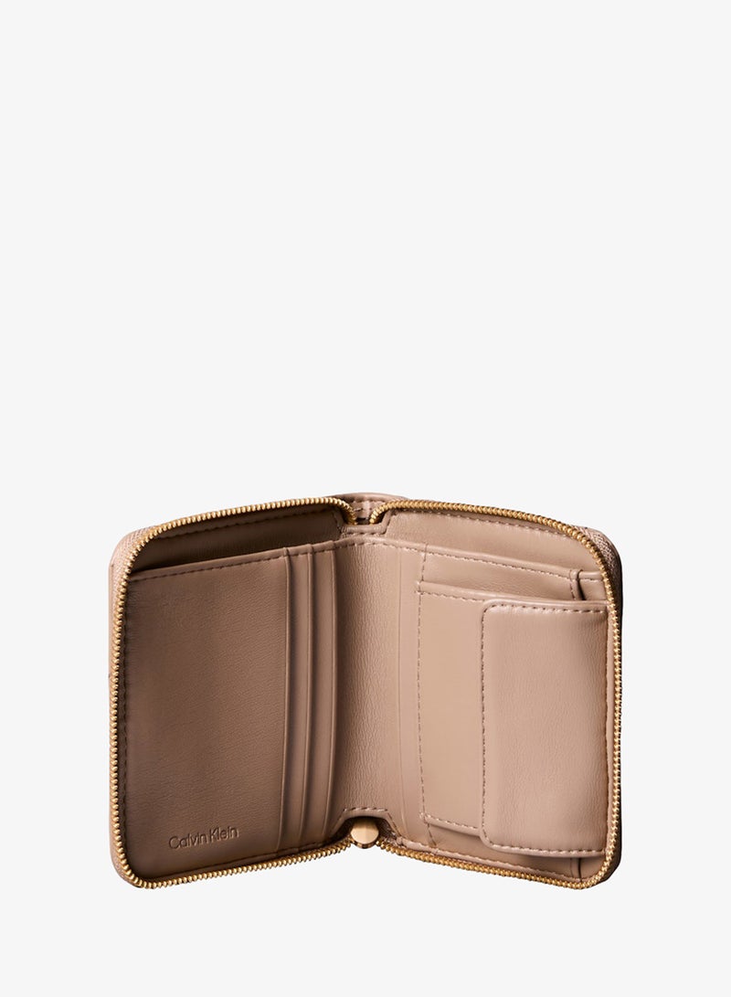 CALVIN KLEIN Quilted Emblem Logo Square Zip Wallet - Image 4