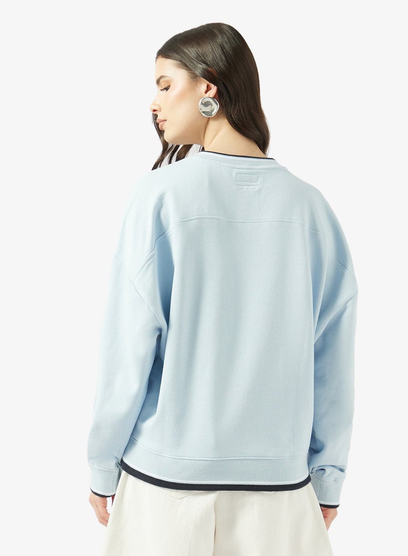 GUESS V-Neck Vintage Sweatshirt - Image 3