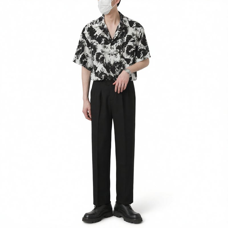 Men's Short Sleeve Casual Loose Fit Wrinkle-Free Shirt - Image 1