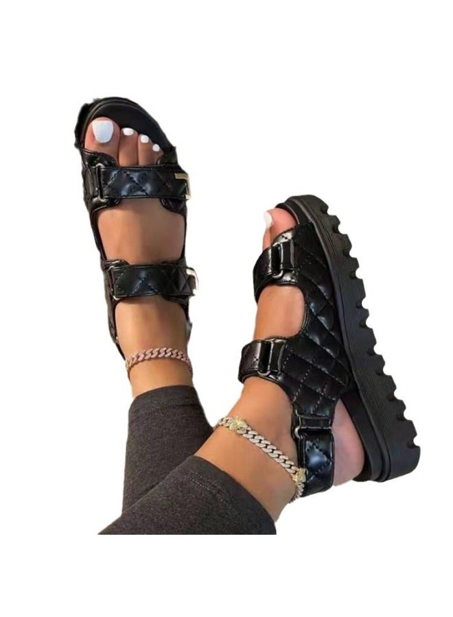 سوجو أحذية الشاطئ النسائية بحجم كبير بأسلوب جديد صغير مقاس أوروبي وأمريكي، صندل سميك منخفض برقعة مربعات وقفل لاصق - Image 2