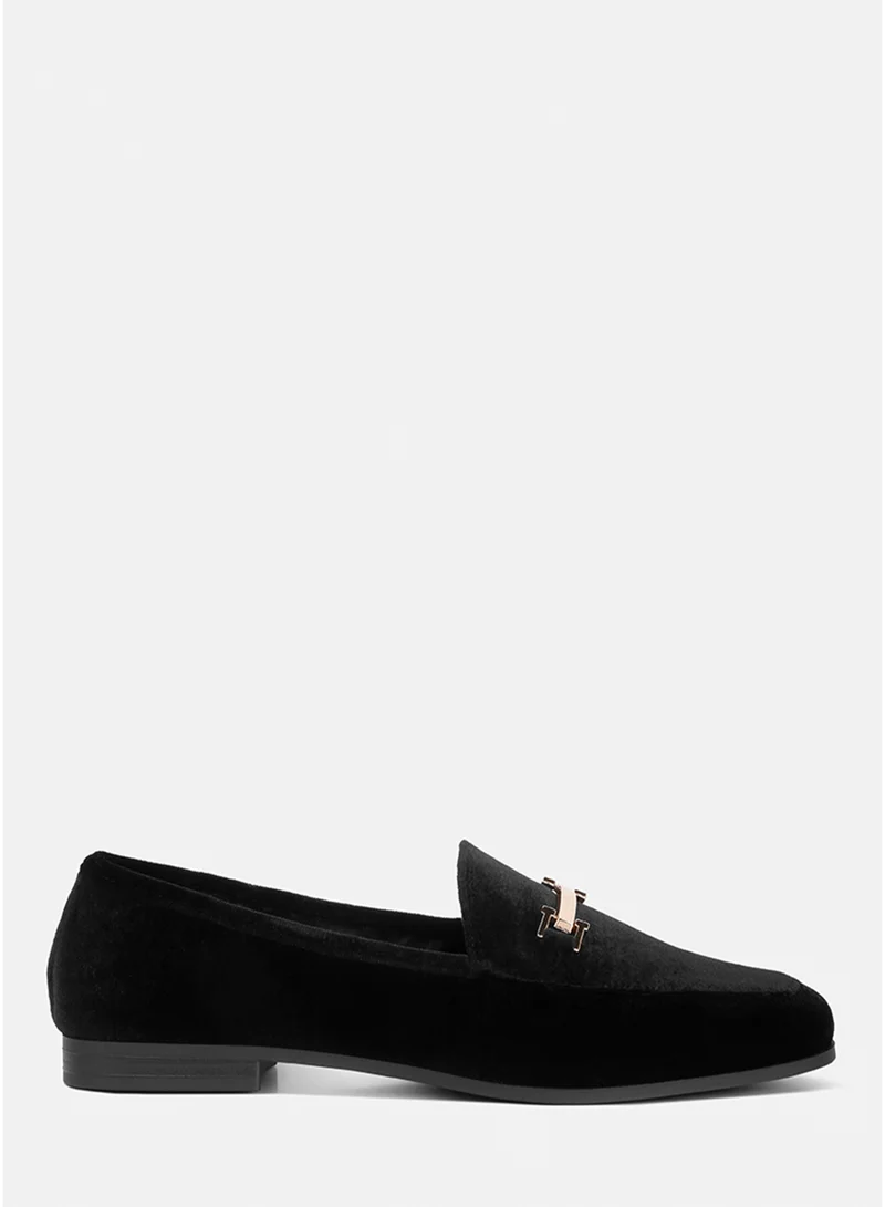 Horsebit Embellsihed Velvet Loafers in Black